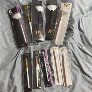 Makeup Brush Collection - Black, White, Pink, Gold